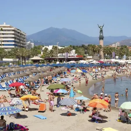 Moderno Centro De アパート *