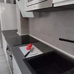 Moderno Centro De *