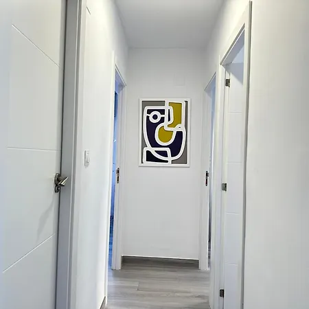 Moderno Centro De 马尔韦利亚